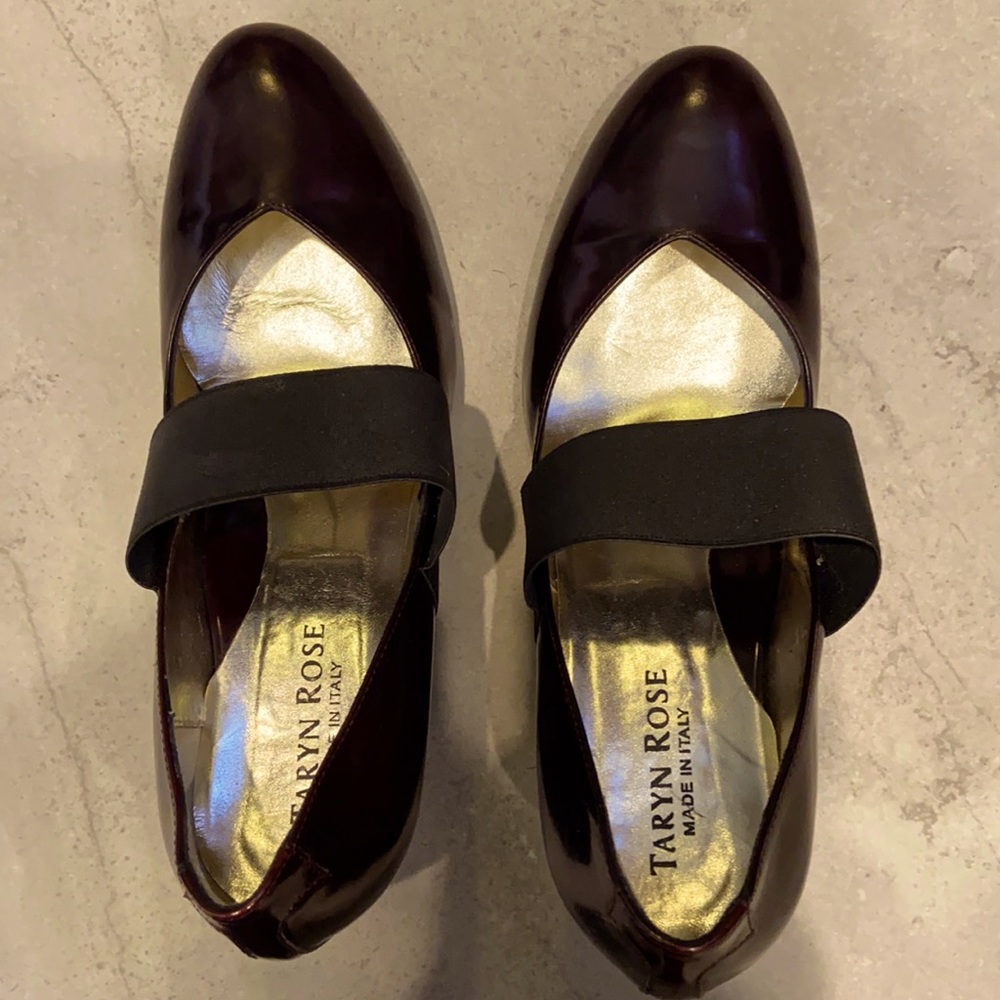 -Taryn Rose patent leather shoes. Barely worn. EUC! Stunning design.